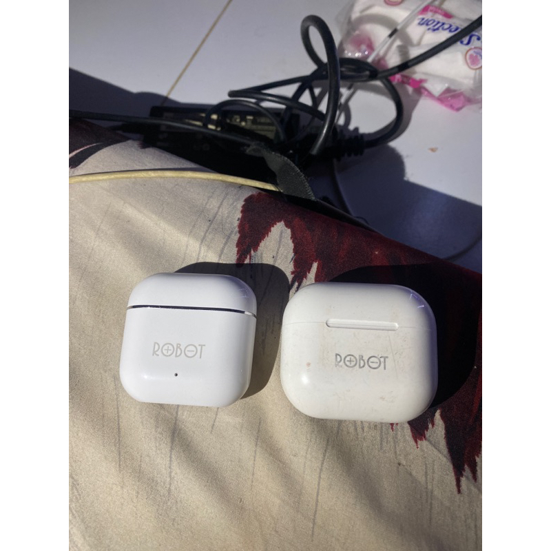 Robot headset bluetooth