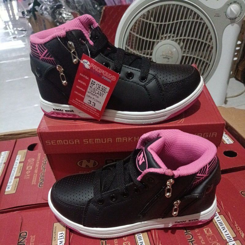 SEPATU SEKOLAH ANAK/SEPATU NEW ERA PAKAI RESLETING/SIZE 30-34