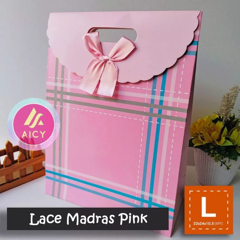 

Paper Bag L Pita Lace / Cutting Renda / Tas Ulang tahun motif cantik / Goodie Bag - PART 1