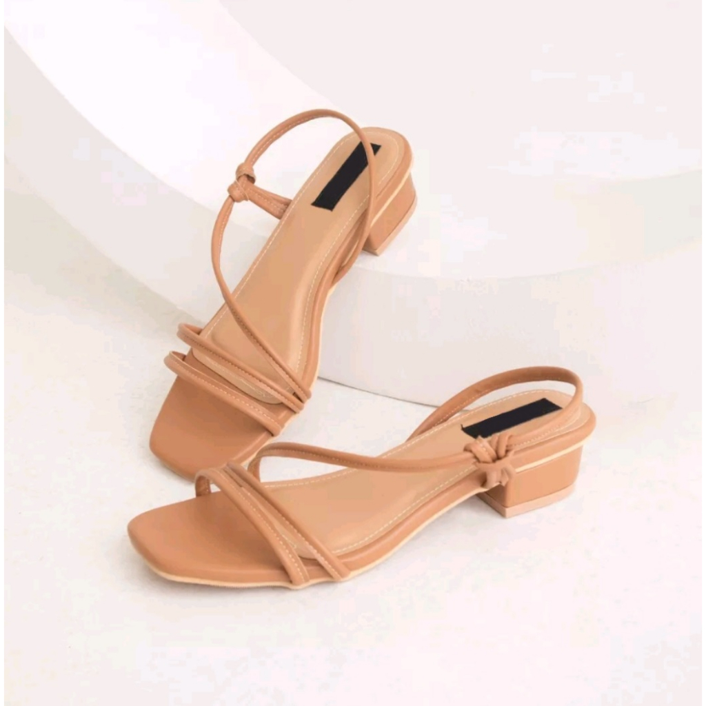 Sandal Heels Wanita Sheril Hak Tebal Premium