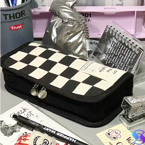 

Kotak Pensil Jepang Berkapasitas Besar / Kotak Pensil Catur Murah