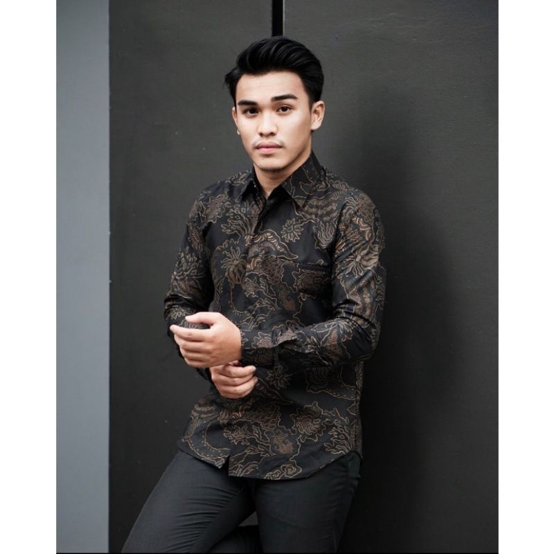 Kemeja Batik Slimfit Lapis Furing Premium 1038 Tyaga Batik