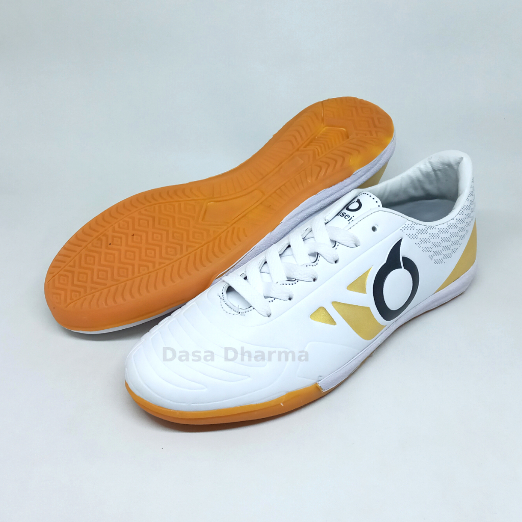 Sepatu Futsal Ortus Anak SD SMP Putih Size 38