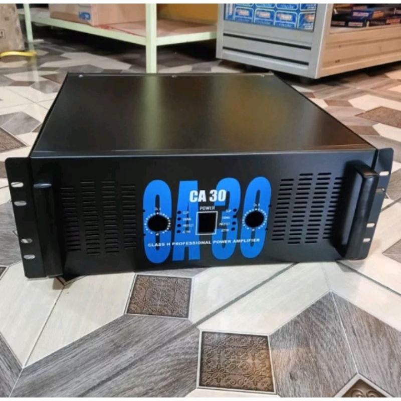 Box Amplifier /Box Power CA 30 4U