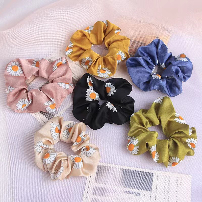 EryoneStore Ikat Rambut SCRUNCHIE Korea BUNGA DAISY / Kunciran Rambut Model Korean / Ikat Rambut Cepol Korea