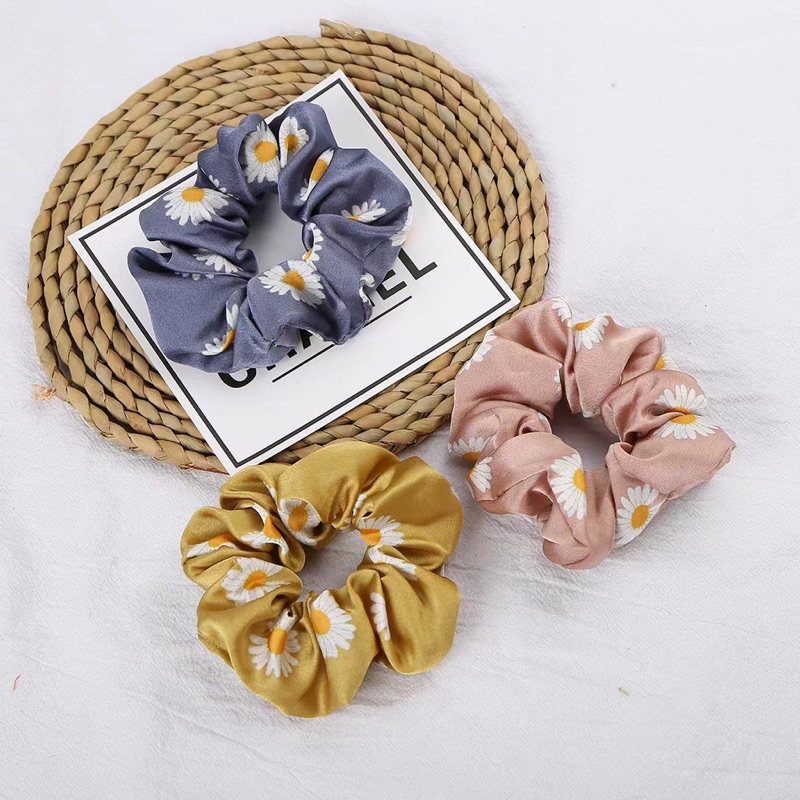 EryoneStore Ikat Rambut SCRUNCHIE Korea BUNGA DAISY / Kunciran Rambut Model Korean / Ikat Rambut Cepol Korea