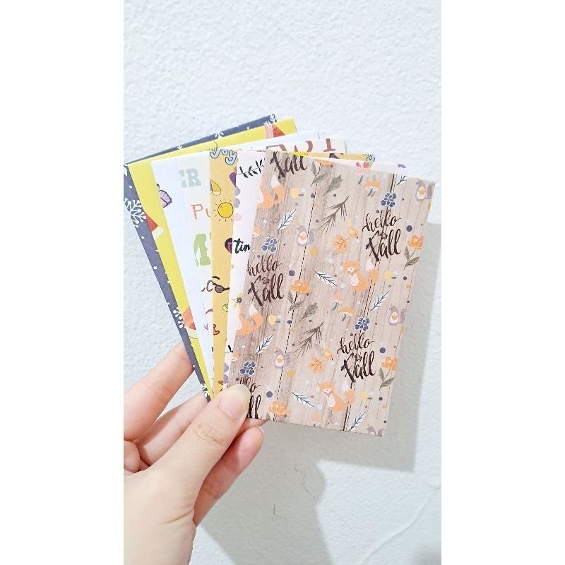 

Amplop serbaguna motif seasonal pattern