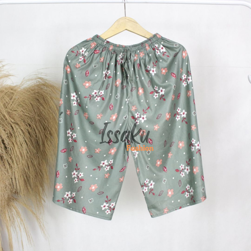 Celana Pendek Wanita 3/4 Rayon Jumbo