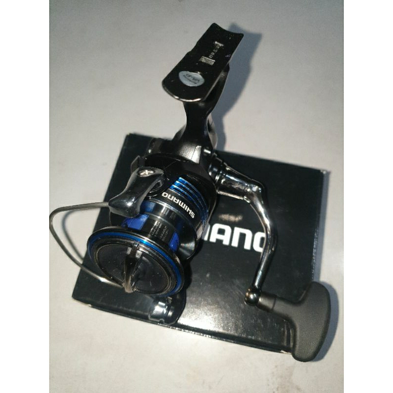 REEL SHIMANO NEXAVE C3000HG 2021