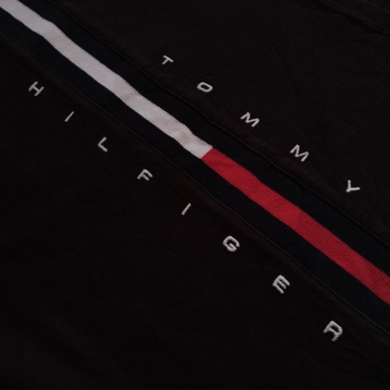 t-shirt tommy hilfiger second