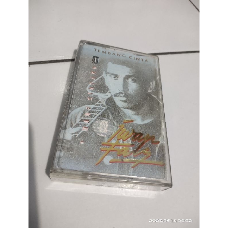 kaset pita iwan fals / tembang cinta