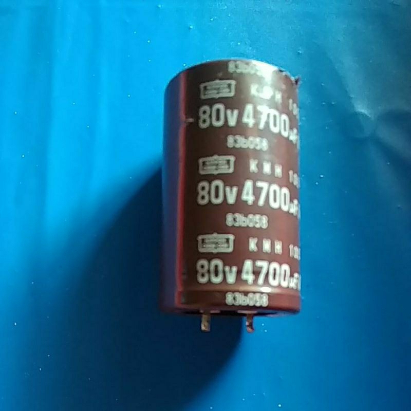 Elco 80V4700uf cabutan tinggi 5cm lebar 3cm