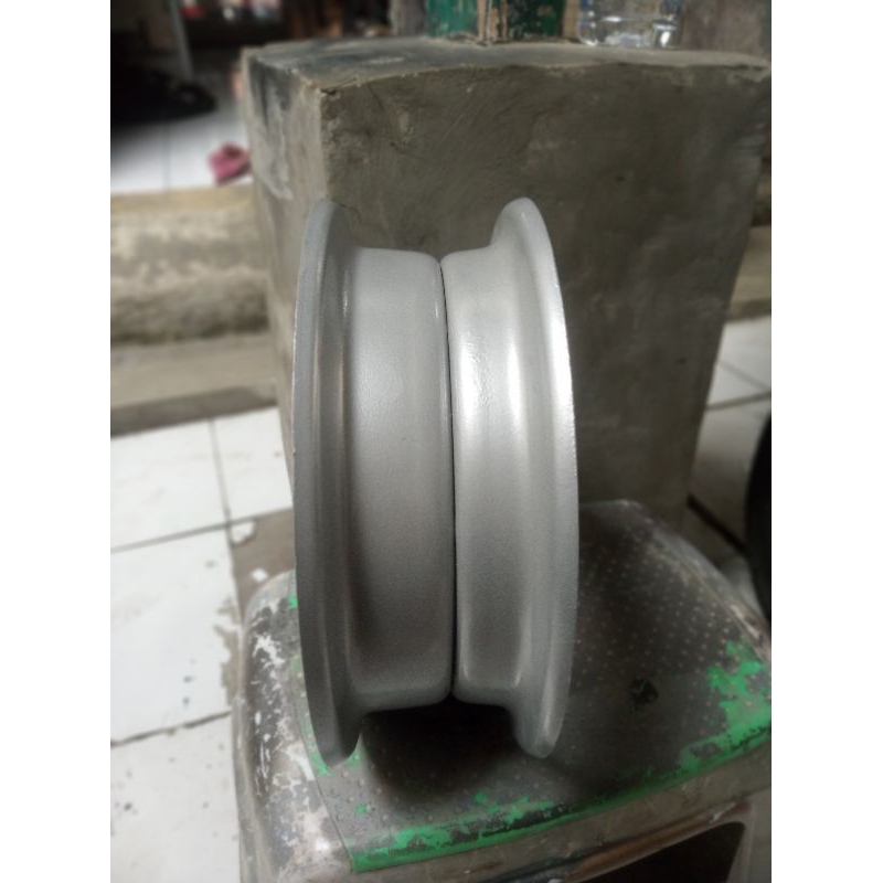velg ring 8 vespa super ps strada ring 8