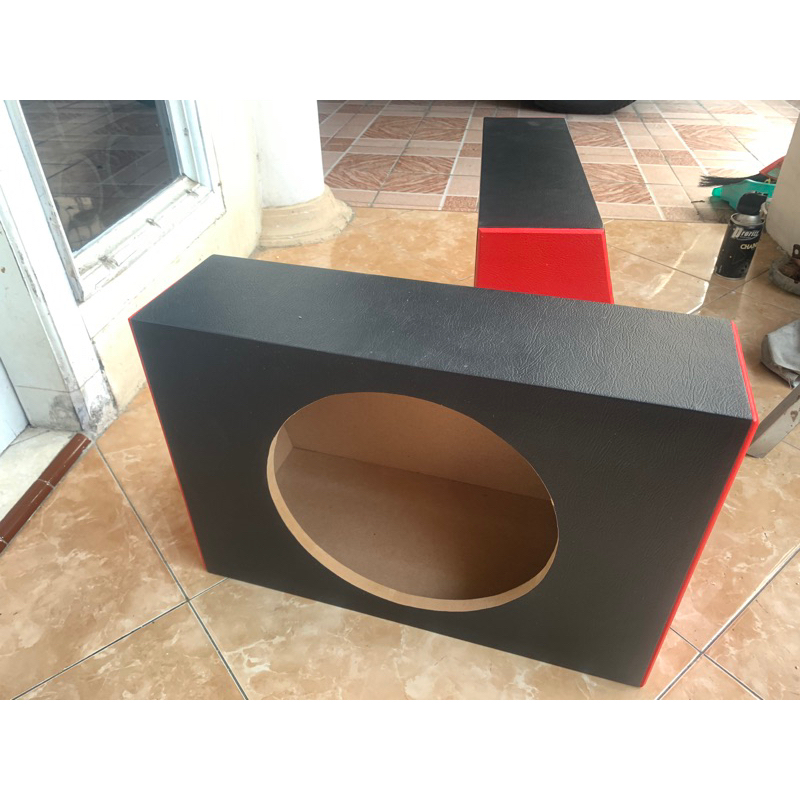 Box Speaker Subwoofer Avanza 12 inch Oscar