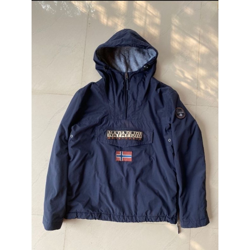 Napapijri second , napapijri rainforest