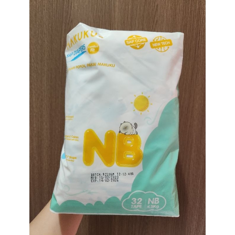 PRELOVED  MAKUKU Diapers New Born NB 21 / Pampers MAKUKU Bayi Baru Lahir NB 21