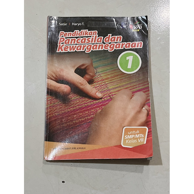 

Buku Ppkn 1 untuk kelas 7 SMP penerbit ERLANGGA