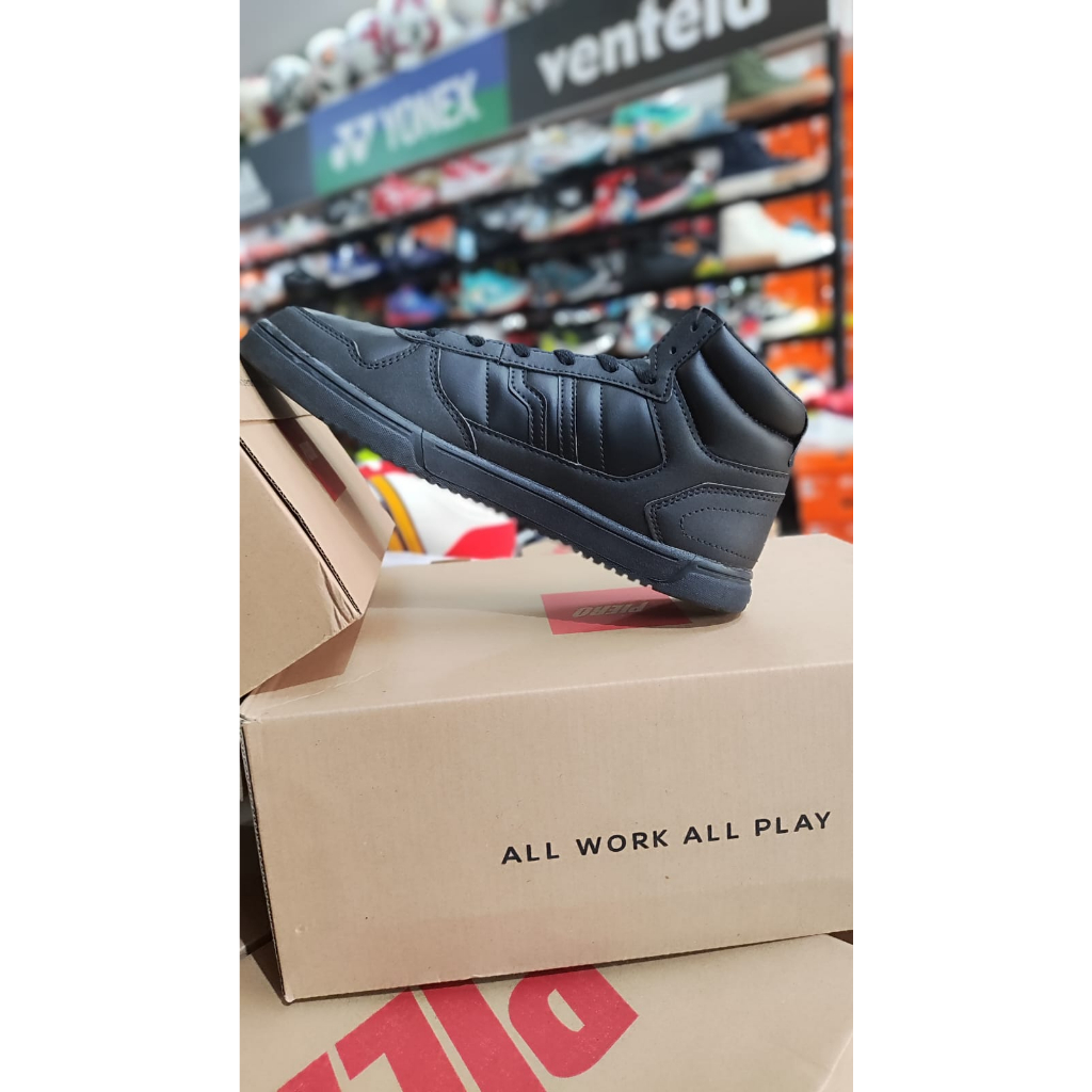 sepatu sneaker full hitam / full black keren piero hayze 100% original