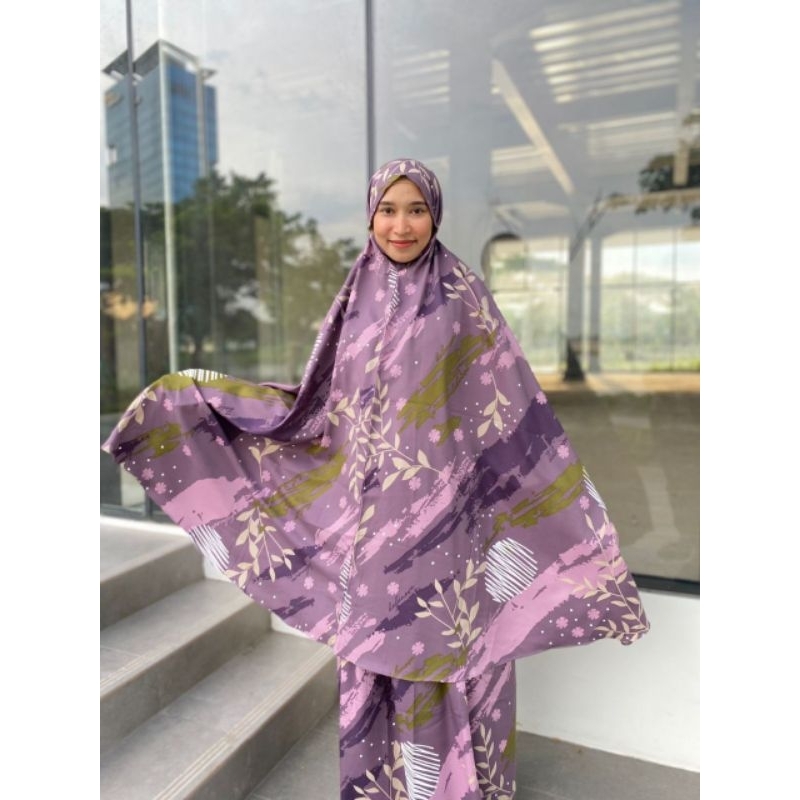 Mukena Hulya Dalanova