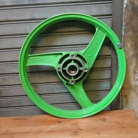 velg belakang ninja r hijau ukuran 18 pelg peleng veleng