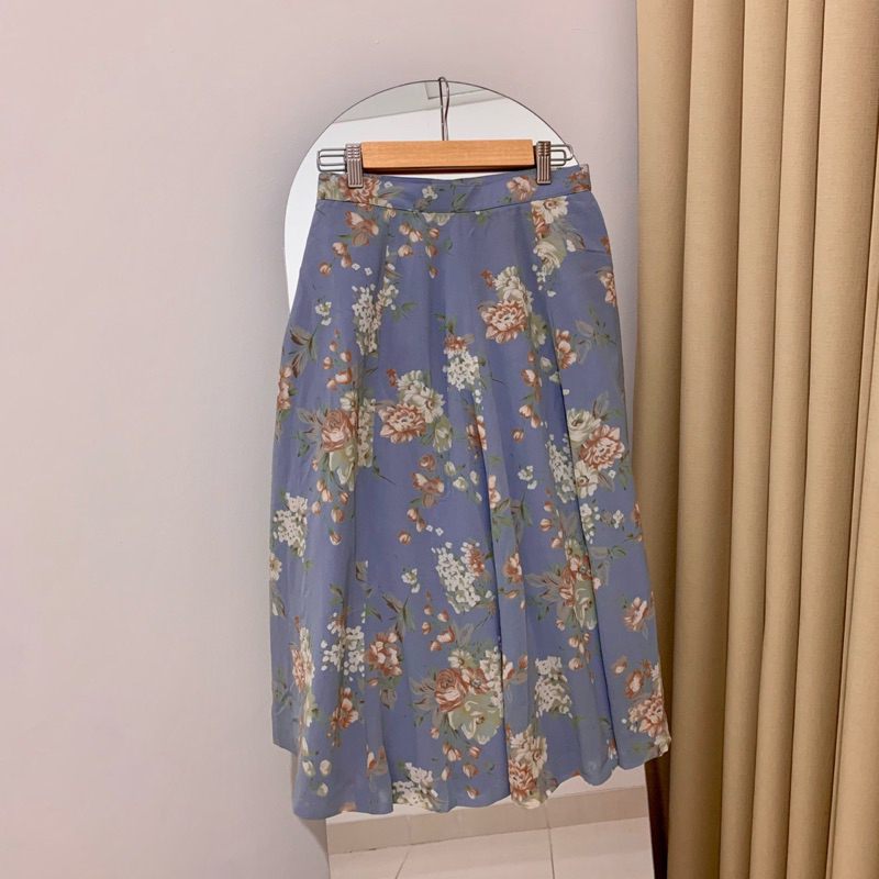 [PRELOVED] Flower Pastel Midi Skirt - Blue