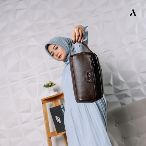 Pouch Tas Tangan Handbag Alona Pouch Bag Wanita Branded Cluth Bahan Kulit Sapi Asli Hand Bag Cewek b