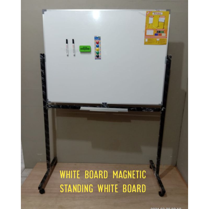 

White board magnetik dengan kaki Daiki / papan tulis single face Daiki / papan tulis uk.120 x 240 cm