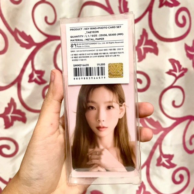 (Unsealed) PC + Keyring Set Taeyeon SNSD Long Lasting Love Girls Generation Forever 1