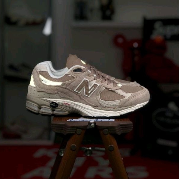 New Balance 2002R &quot;Protection Pack&quot; Driftwood