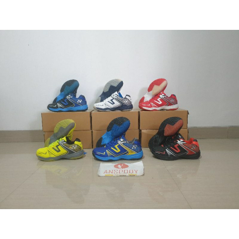 SEPATU BADMINTON YONEX TOKYO 3