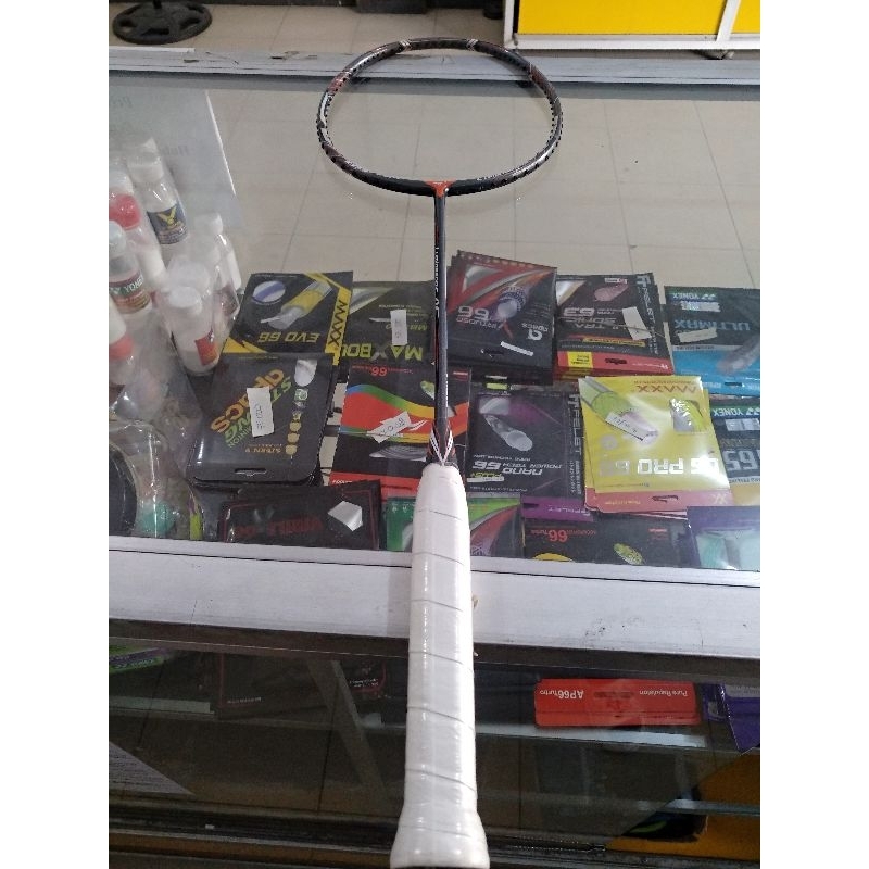 RAKET BADMINTOON MIZUNO