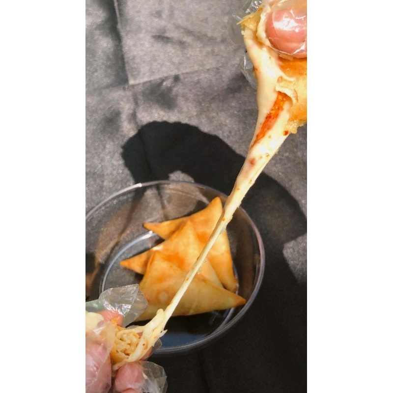 

Crunchy Mozza Cheesemelt