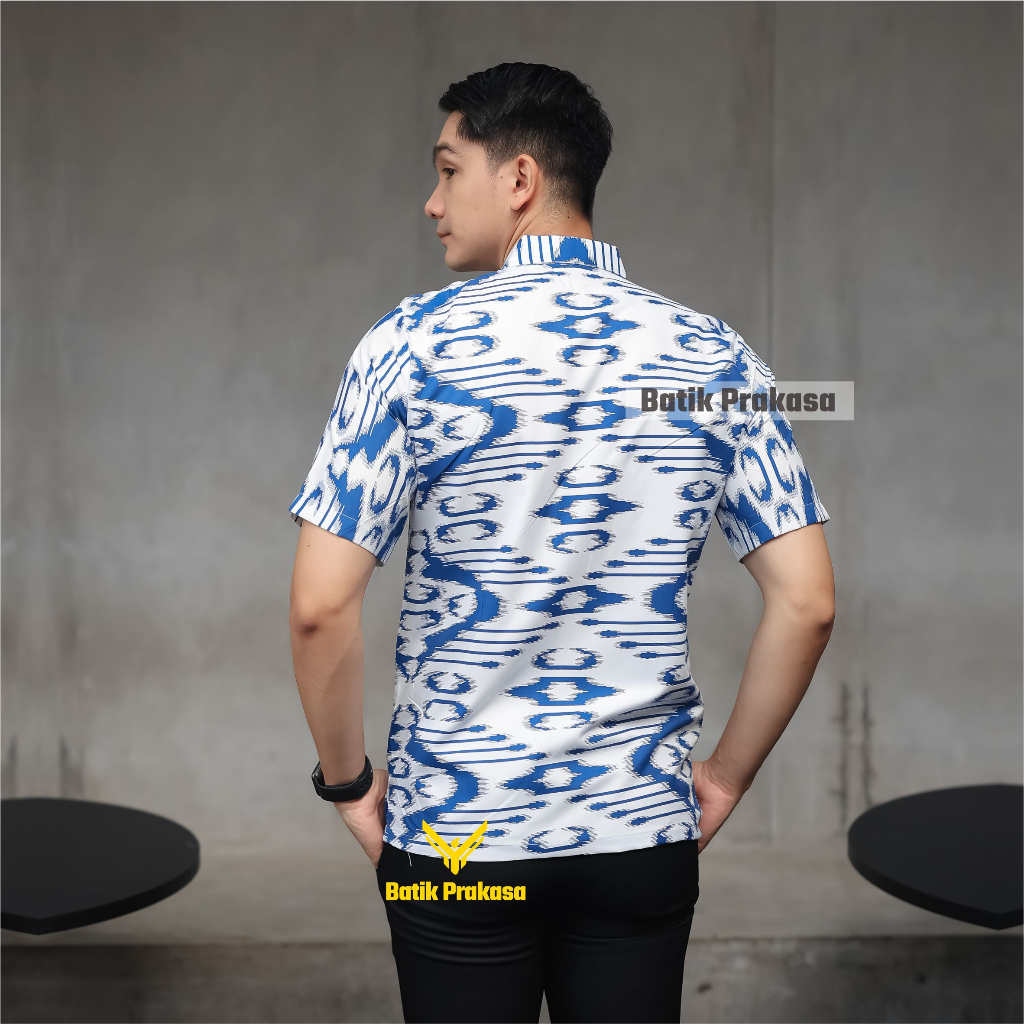 Kemeja Batik Prakasa Motif Bajradaka Slimfit Lengan Pendek Batik Solo