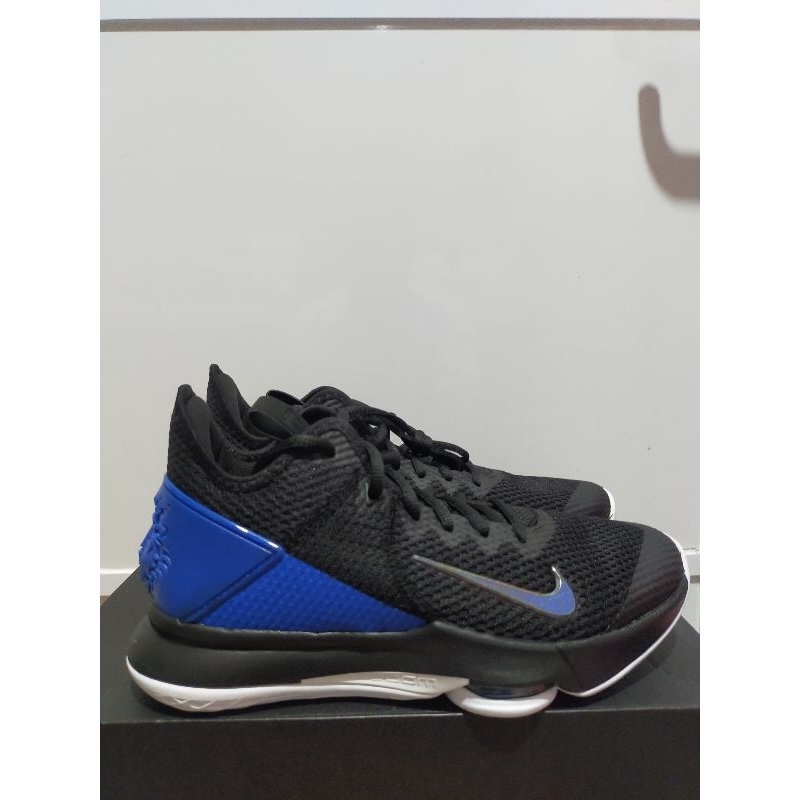 Nike Lebron witness 4 black hyper cobalt.