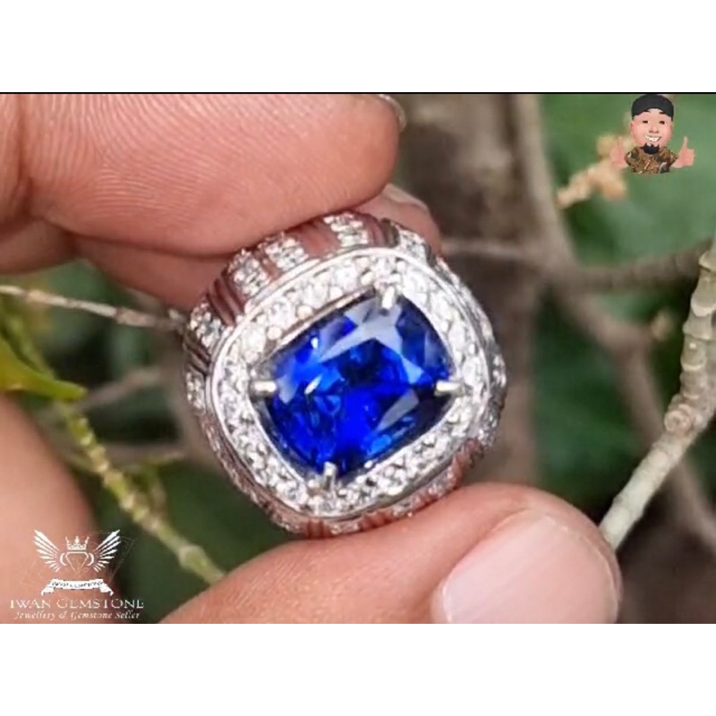 VIVID ROYAL BLUE SAPPHIRE/Blue sapphire/stone/rubi/zamrud/batupermata