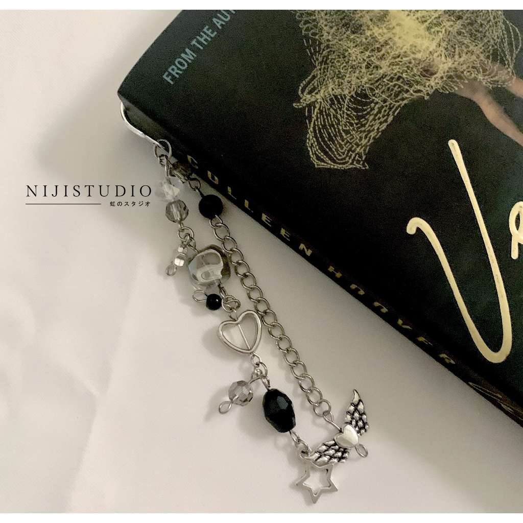

lana del rey themed coquette beads bookmark ‎♡₊˚ ・₊✧ | penanda buku