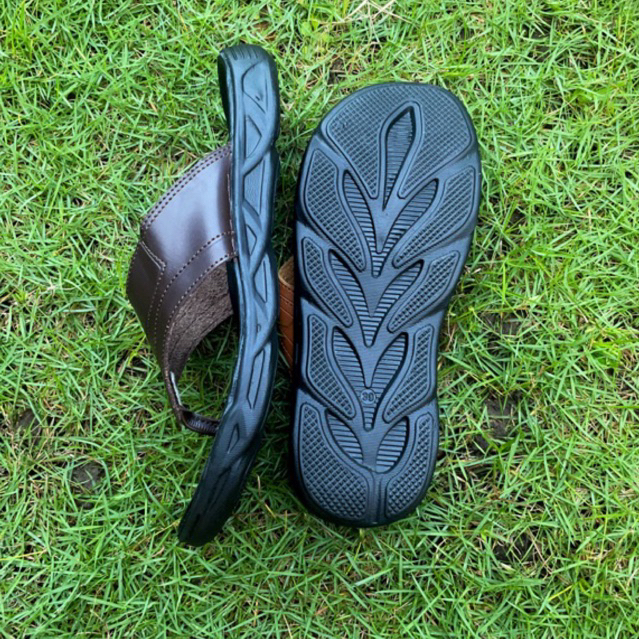 SANDAL KICKERS PRIA SANDAL PRIA SANDAL SLIDE SANDAL SLOP PRIA SANDAL KICKERS SLOP SANDAL JEPIT KICKERS SEPATU PRIA