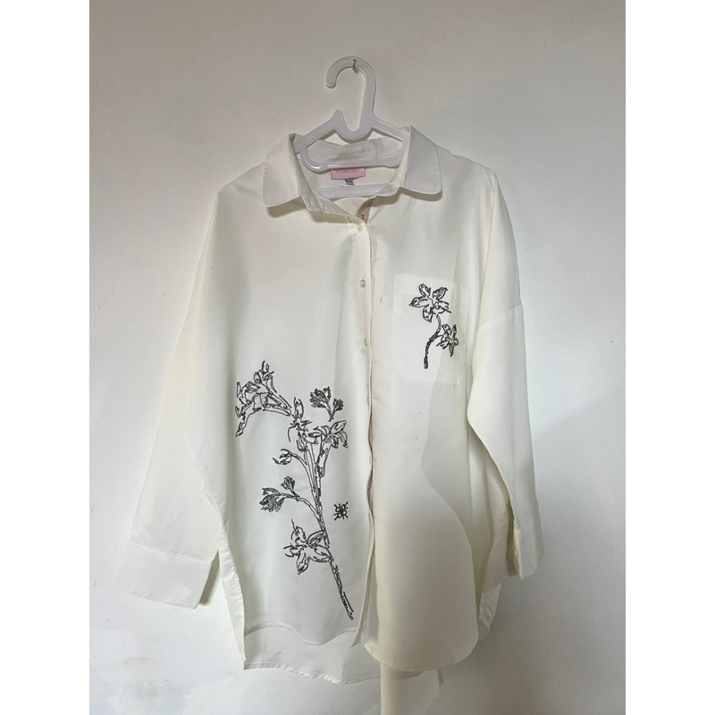 RIAMIRANDA PRELOVED KEMEJA WHITE UKURAN l/xl kirov top Summer 2
