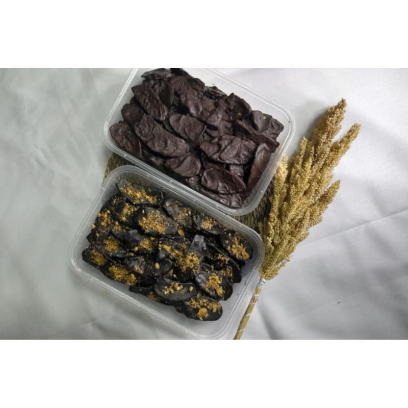 

KERIPIK PISANG COKLAT| BANANA CHIPS SOLID CHOCO| KRIPIK PISANG COKLAT