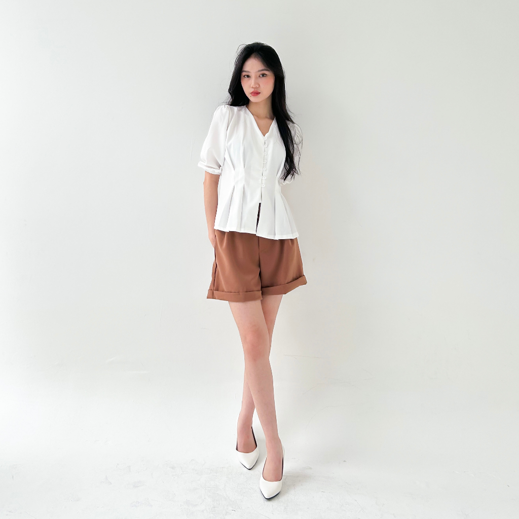 Beige Studio - Larry Top / Atasan Casual Wanita