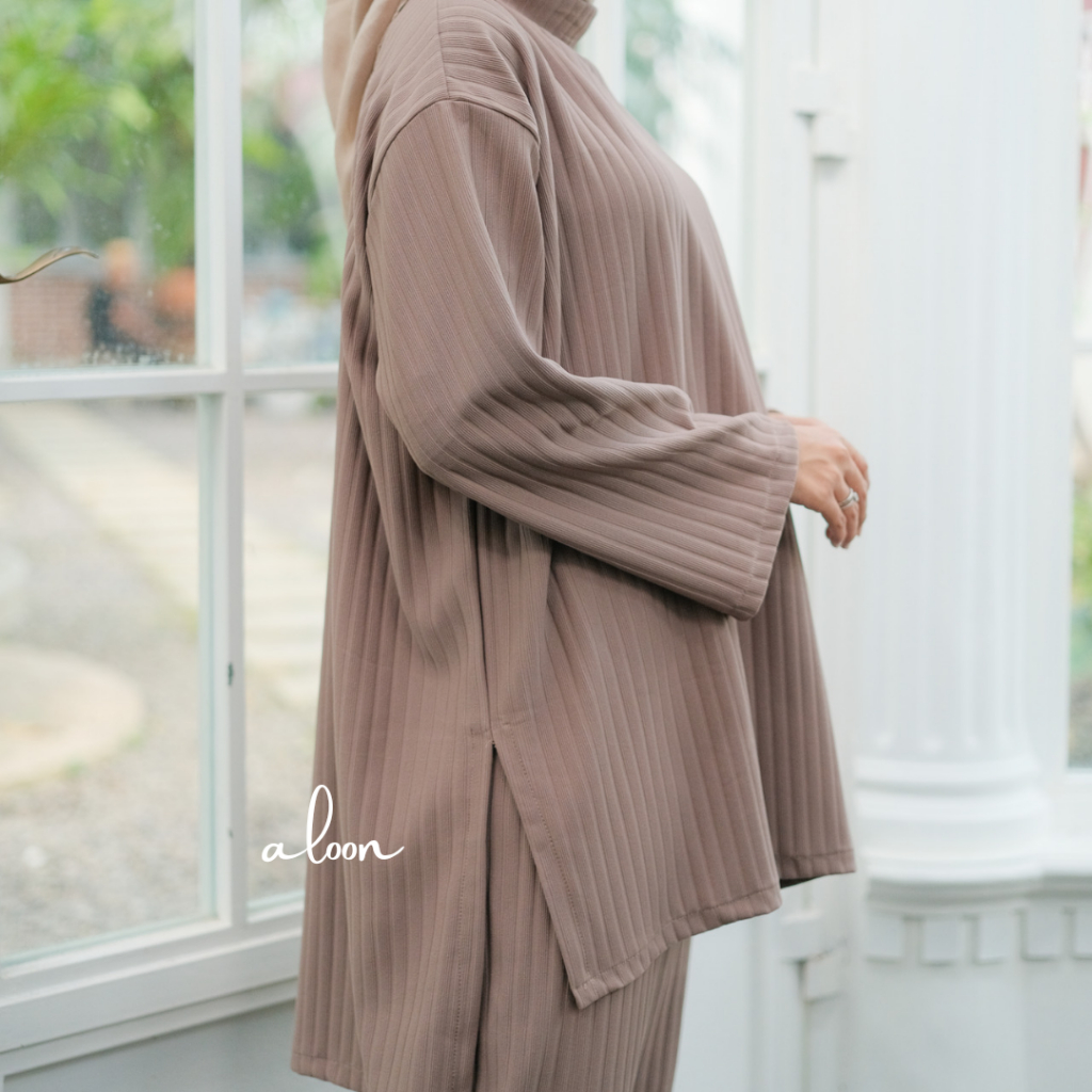 Ilona One Set Wanita Oversize Knit Premium – Setelan Oes Set Terbaru