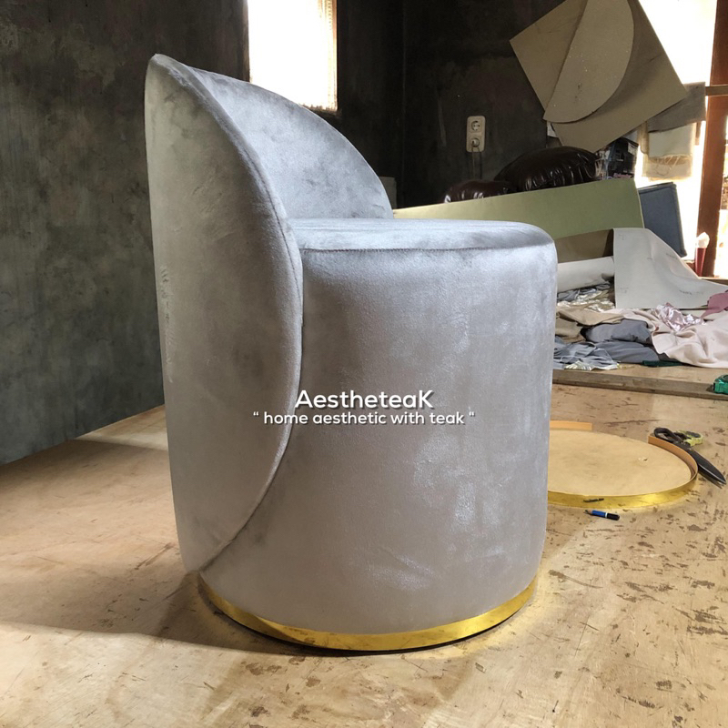 SOFA STOOL BULAT MINIMALIS / KURSI MEJA RIAS