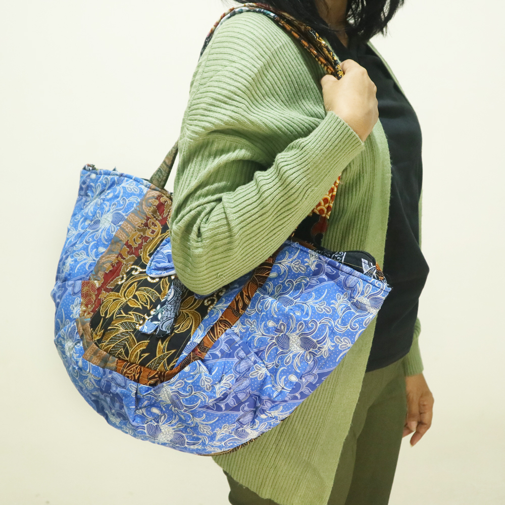 CANDARI TOTEBAG - TAS BATIK WANITA KAIN PERCA OLEH OLEH JOGJA