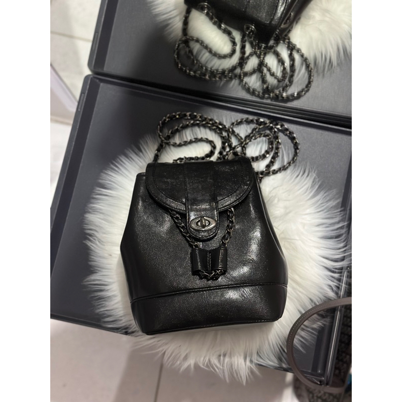 Ninette The Chain Backpack Black