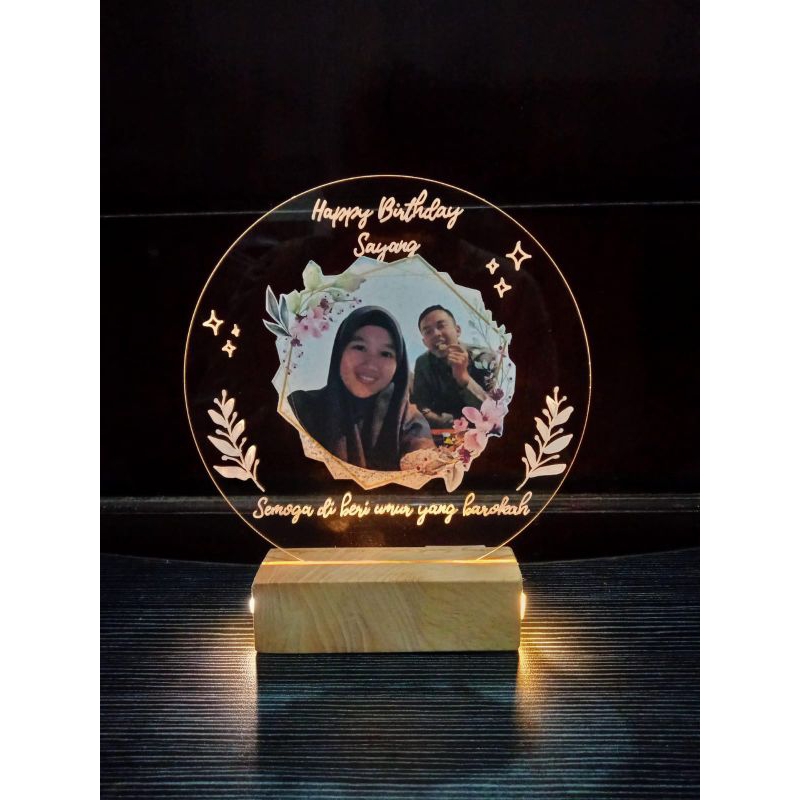 AKRILIK BUNDAR BULAT LINGKARAN STAND KAYU LED CUSTOM & NO CUSTOM