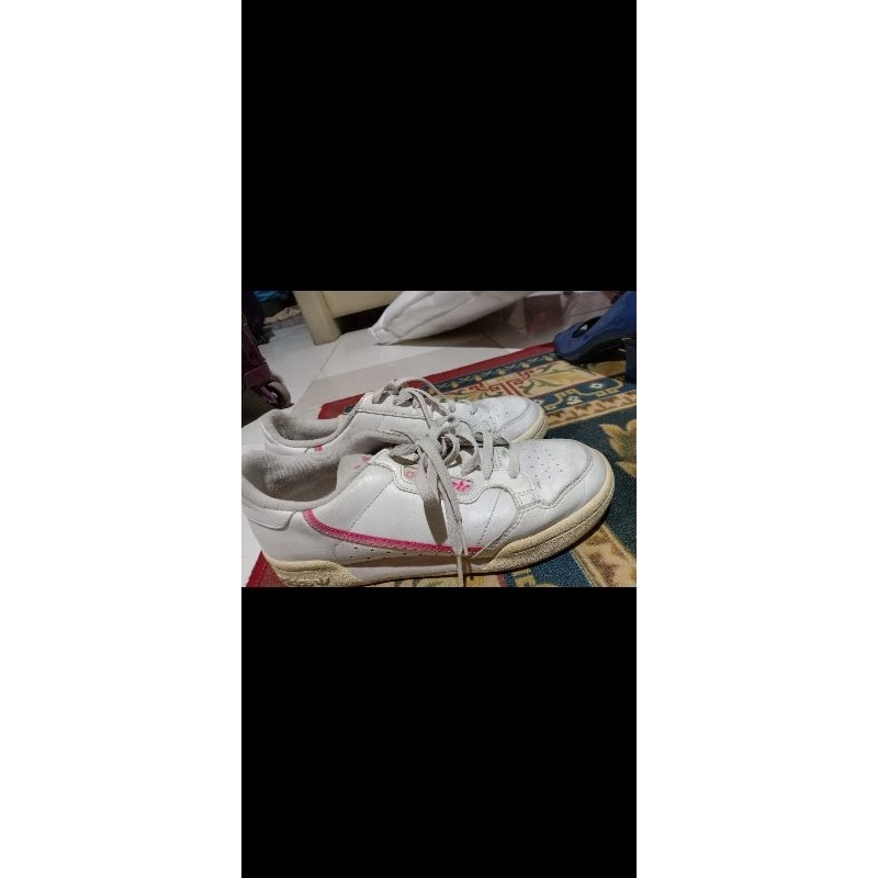 sepatu Adidas second size 36