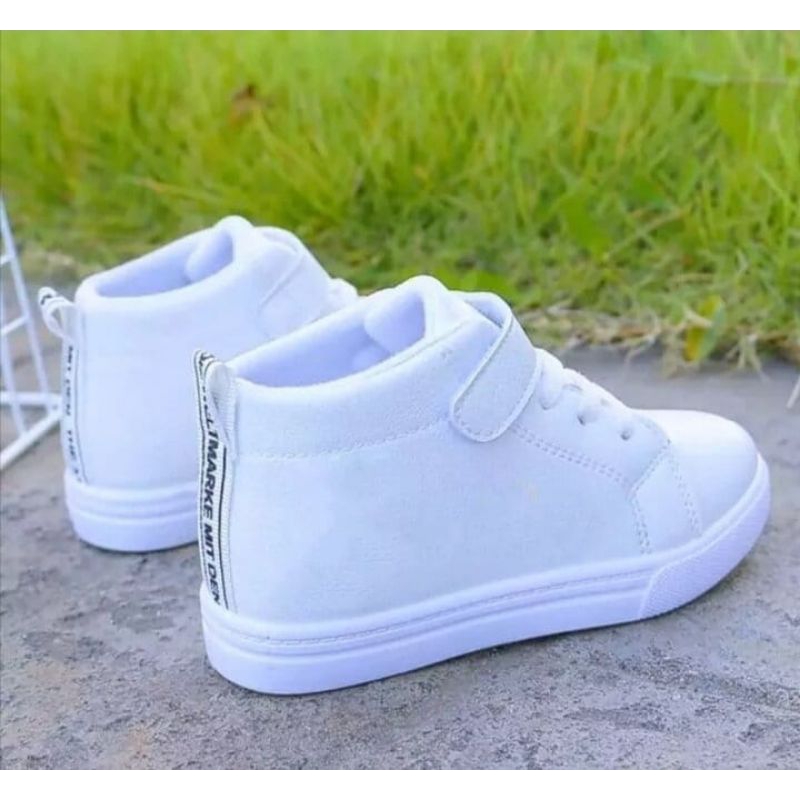 Sepatu Boot Anak Perempuan Putih Polos Elegan