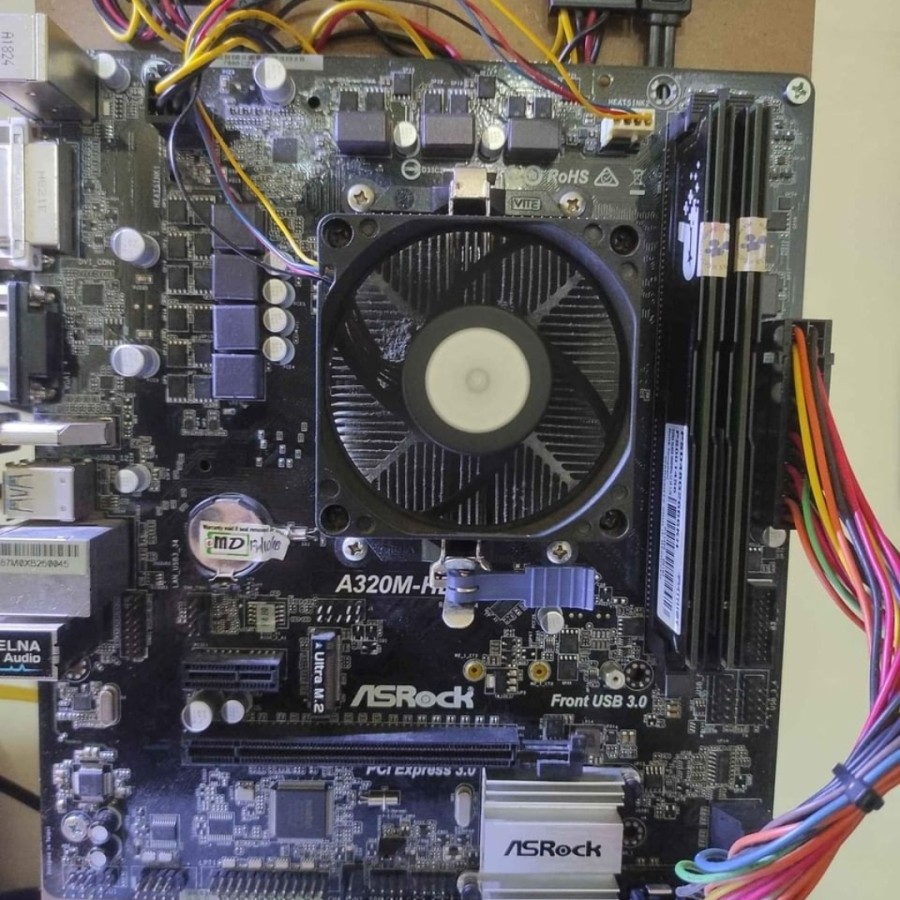 PAKETAN Athlon 200GE RAM 8GB/PAKETAN AMD AM4 DDR4 RAM 8GB/MOBO AMD AM4 + PROCESSOR Athlon 200GE + RA