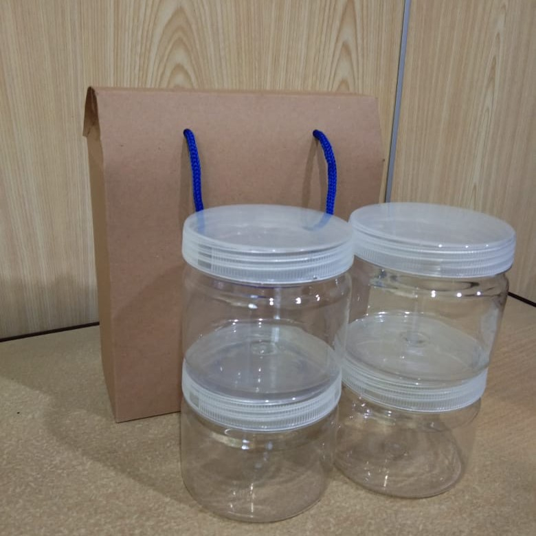 

Kotak Hampers + 4 Toples Plastik 400 ml set