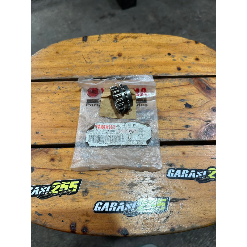 gigi sentrik centrik bawah yamaha vixion original yamaha 3C1-E1549-00